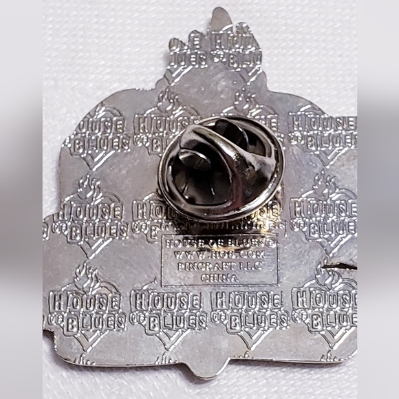 3yr Service Pin-House of Blues - Picture 3 of 4